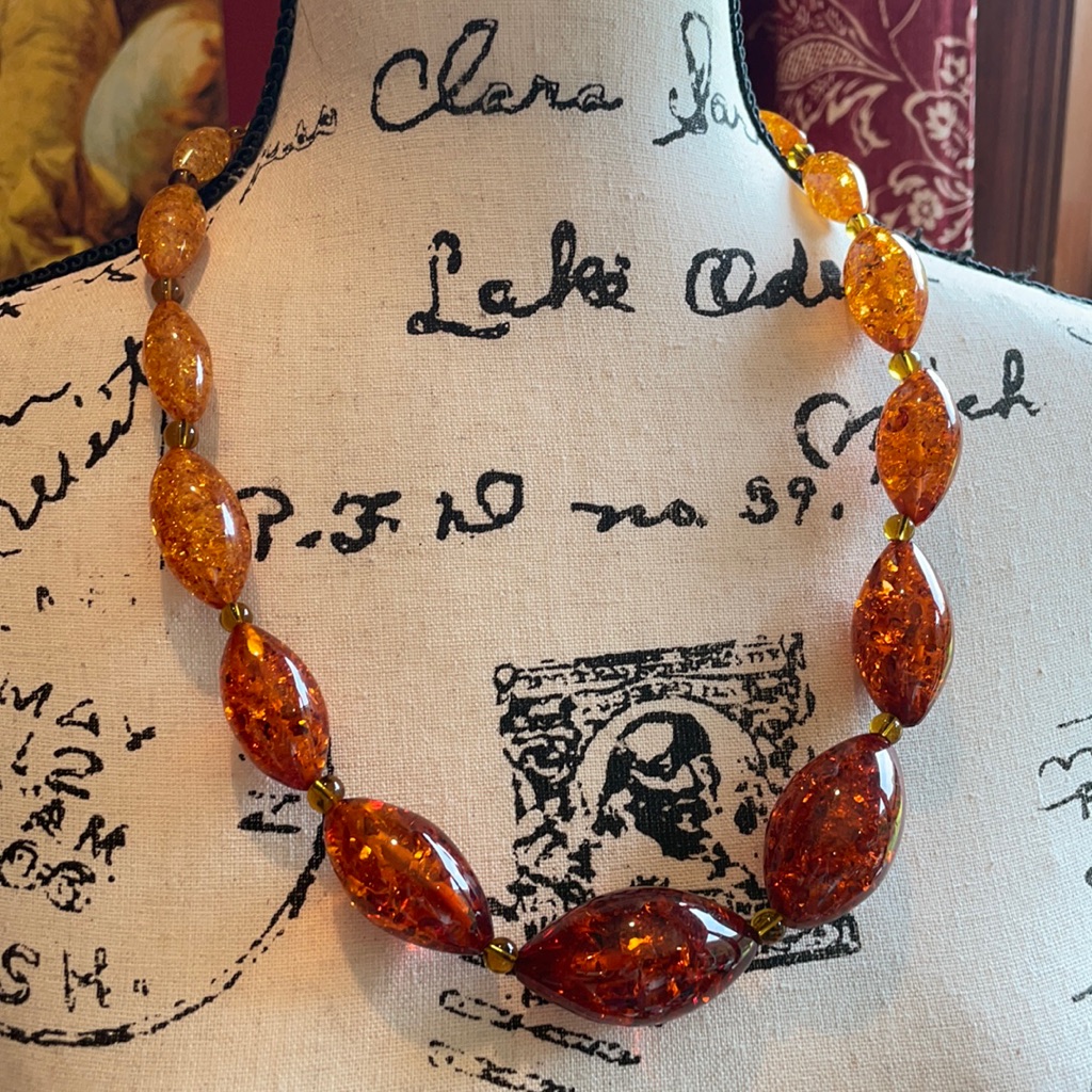 Vtg Reconstituted Amber Bead Necklace 99$